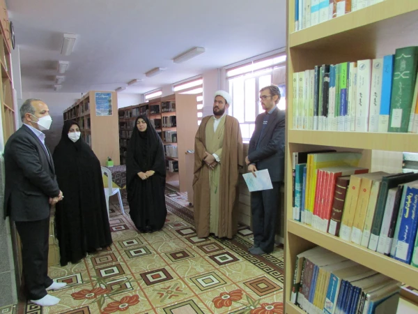 تقدیر از کتابداران پردیس های دانشگاه فرهنگیان استان مرکزی 5