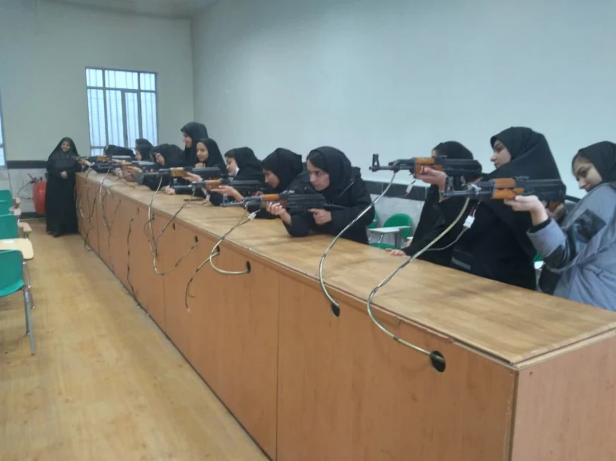 دوره آموزشی تیراندازی دختران 4