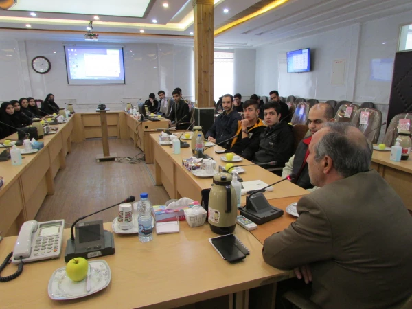 هدایت، حمایت و کمک به اثرگذاری از وظایف بنیاد نخبگان است 9