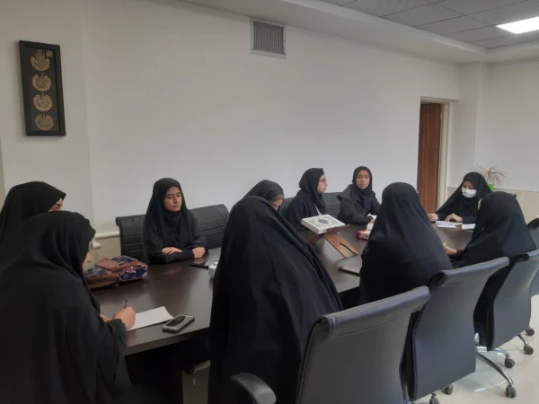 تقدیر از دانشجویان کانون همیاران سلامت و شورای صنفی 3