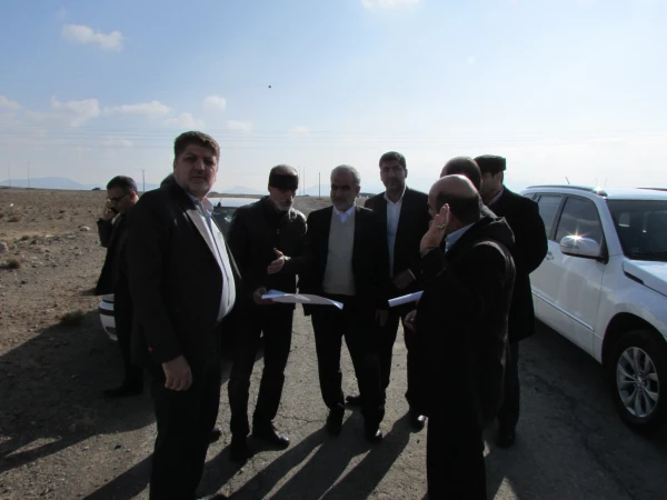 بازدید کارشناسان حوزه عمران سازمان مرکزی از محل واگذاری زمین به دانشگاه فرهنگیان استان 5