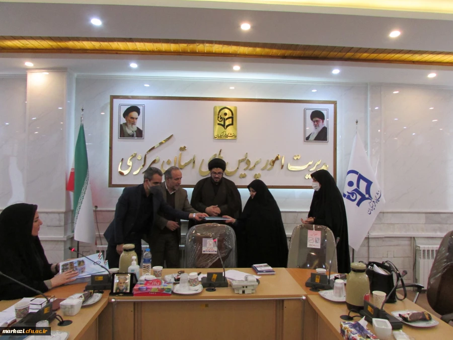 جلسه شورای مدیریت و نظارت پردیس های استان برگزار شد 7