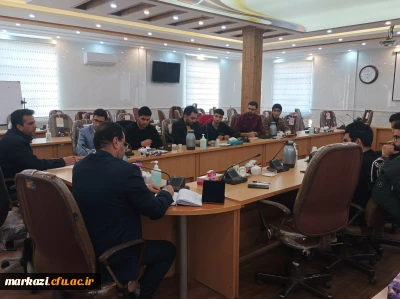 در پردیس شهید باهنر برگزار شد

نشست صمیمی معاون آموزشی با نمایندگان کلاس ها