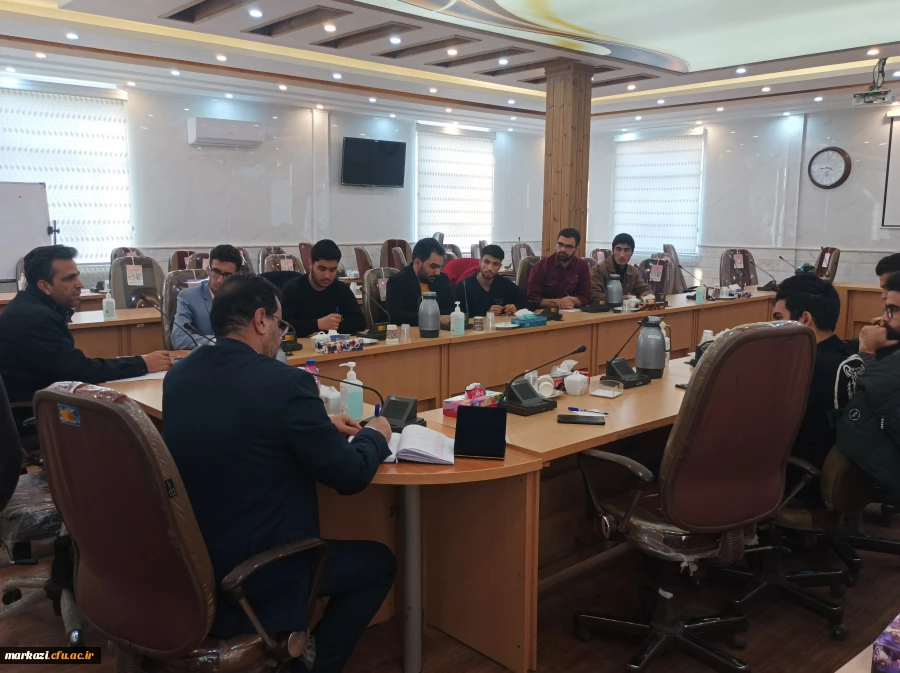 نشست صمیمی معاون آموزشی با نمایندگان کلاس ها 2