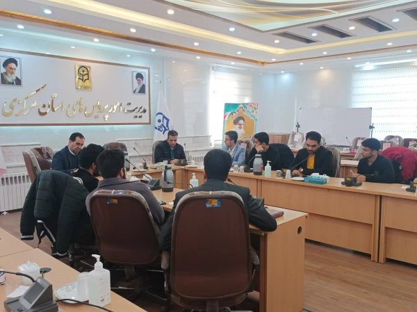 نشست صمیمی معاون آموزشی با نمایندگان کلاس ها 3