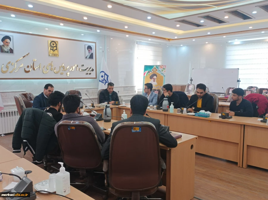 نشست صمیمی معاون آموزشی با نمایندگان کلاس ها 4