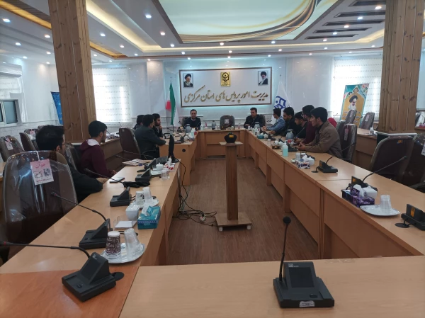 نشست صمیمی معاون آموزشی با نمایندگان کلاس ها 8