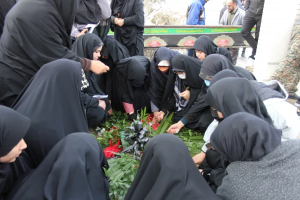 تشییع  شهید گمنام در پردیس شهید باهنر استان مرکزی 6