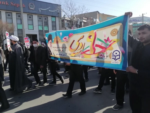 حضور پرشور دانشگاهیان دانشگاه فرهنگیان استان مرکزی در راهپیمایی ۹ دی 6