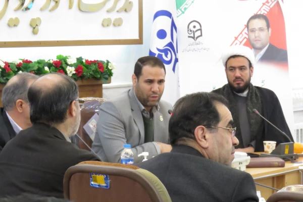 نشست صمیمی اعضای هیات علمی و کارکنان پردیس های استان مرکزی با رئیس دانشگاه فرهنگیان کشور 6