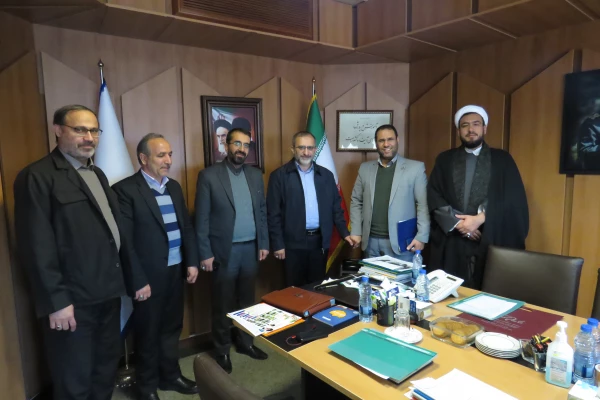 دیدار رئیس دانشگاه فرهنگیان کشور با استاندار استان مرکزی 5