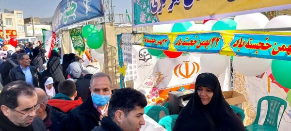 حضور دانشگاهیان دانشگاه فرهنگیان استان مرکزی در راهپیمایی 22 بهمن 7