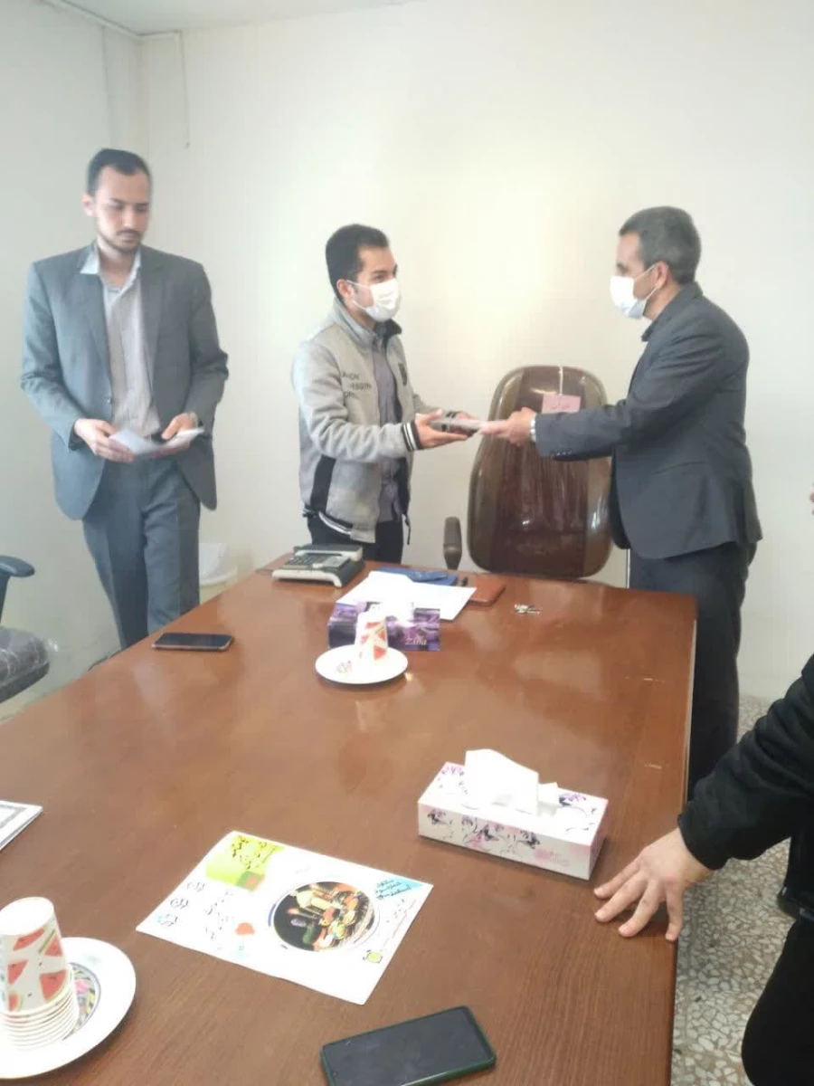 جلسه معارفه اعضای جدیدکانون همیاران سلامت جسم وروان وتقدیراز اعضای سابق کانون 5