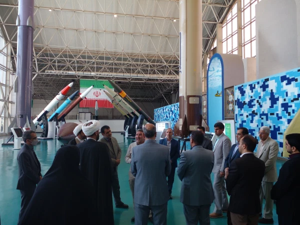 بازدید اعضای هیات علمی دانشگاه فرهنگیان استان مرکزی از پارک ملی هوافضای سپاه پاسداران 3