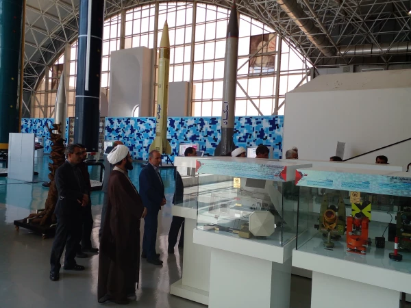 بازدید اعضای هیات علمی دانشگاه فرهنگیان استان مرکزی از پارک ملی هوافضای سپاه پاسداران 6