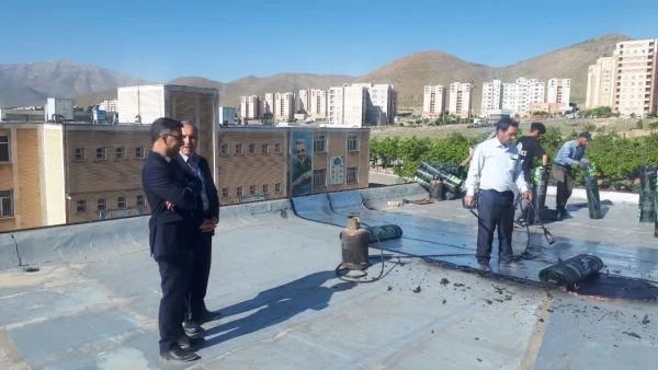 عملیات اجرای 6 هزار مترمربع عایق رطوبتی بام (ایزوگام)  2