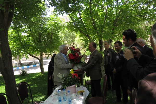 بازدید معاون هماهنگی امور عمرانی استانداری مرکزی از دانشگاه فرهنگیان 10