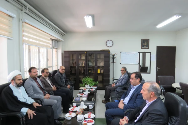 دیدار رئیس دفتر نظارت و بازرسی انتخابات استان مرکزی با سرپرست دانشگاه فرهنگیان
 2