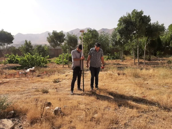 تحویل زمین به پیمانکار جهت ساخت کتابخانه  و محوطه سازی خوابگاه خیر ساز 5