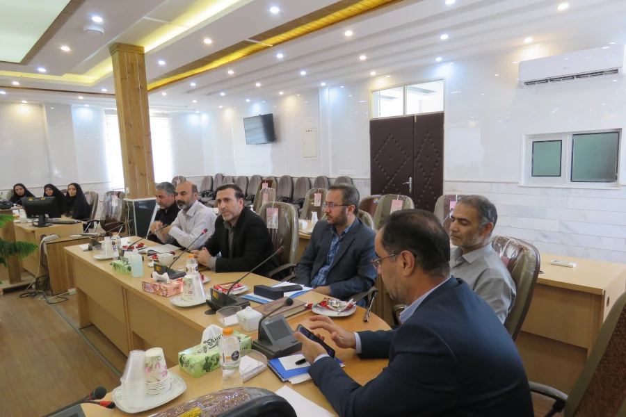 جلسه هم اندیشی اساتید گروه معارف اسلامی برگزار شد 4