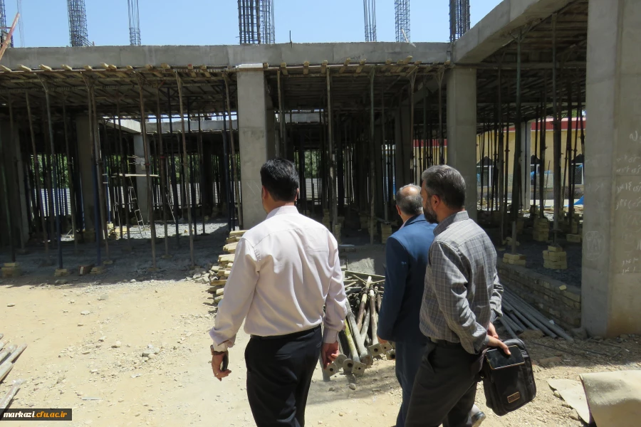 بازدید مدیرکل نوسازی مدارس استان از پردیس شهید باهنر  4