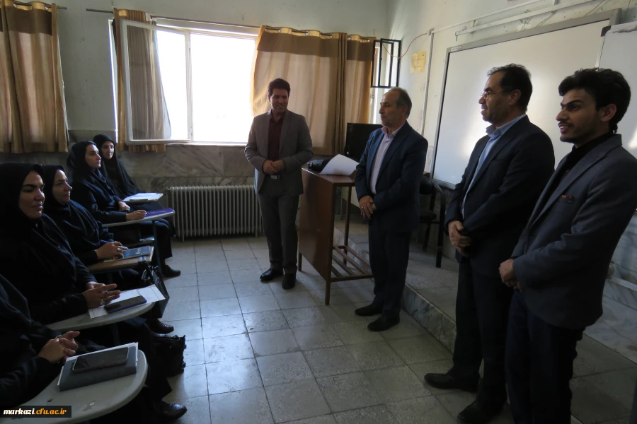 برگزاری دوره توانمند سازی معلمان مدارس غیردولتی  در استان مرکزی 3