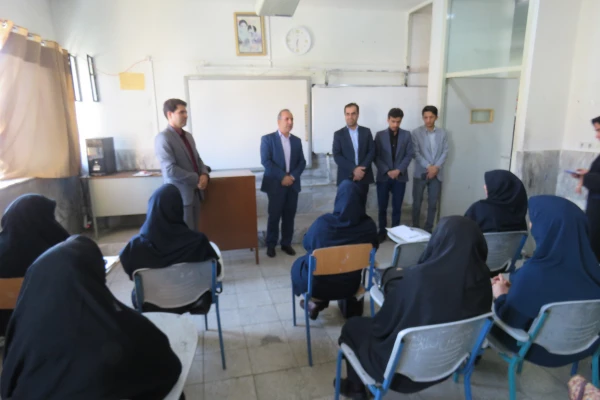 برگزاری دوره توانمند سازی معلمان مدارس غیردولتی  در استان مرکزی 4