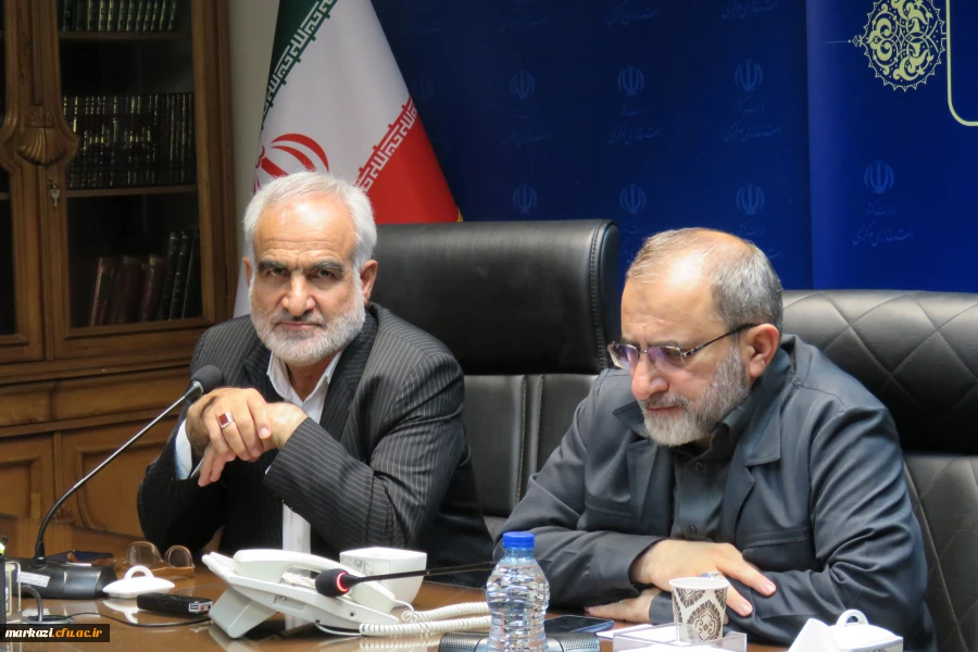 شانزدهمین جلسه هیات امنا دانشگاه فرهنگیان استان مرکزی
 4