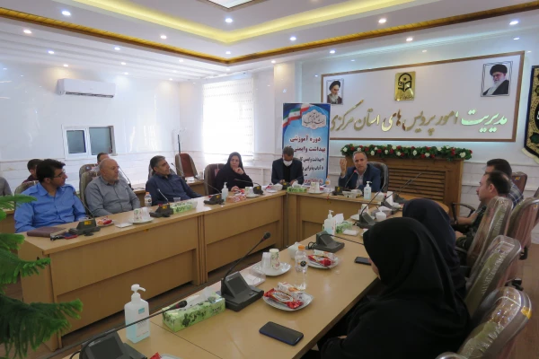 کارگاه آموزشی بهداشت وایمنی ویژه نیروهای خدماتی  3