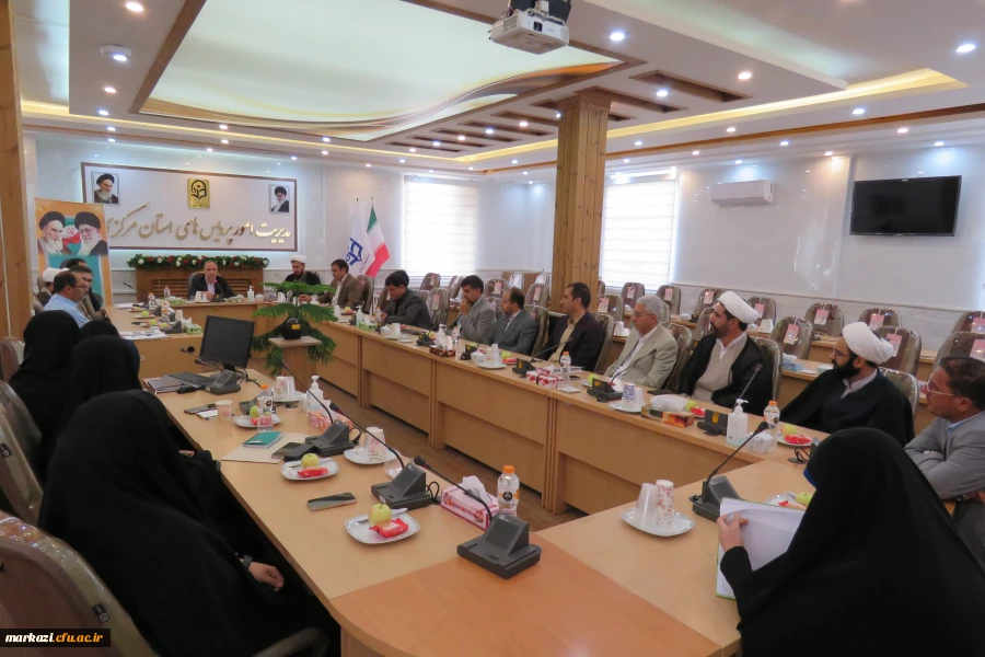 برنامه درسی مغفول شده در تربیت معلم باید توسط اساتید شناسایی شود 4