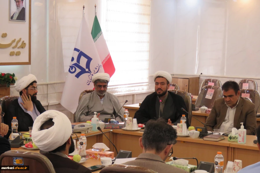 برنامه درسی مغفول شده در تربیت معلم باید توسط اساتید شناسایی شود 8