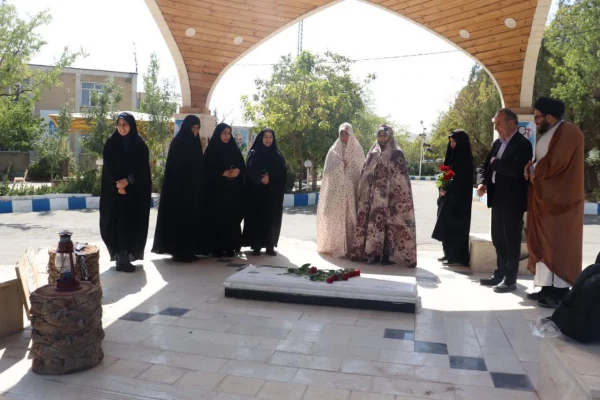 آئین غبارروبی و عطر افشانی مزار شهید گمنام 5