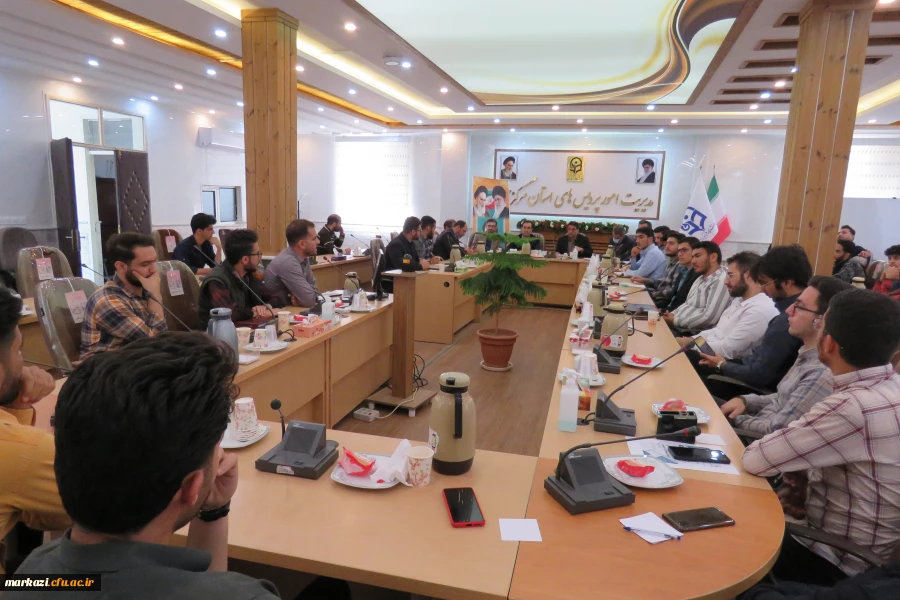 نشست صمیمی رئیس دانشگاه فرهنگیان استان با نماینده کانون ها، انجمن ها و تشکل های دانشجویی 2