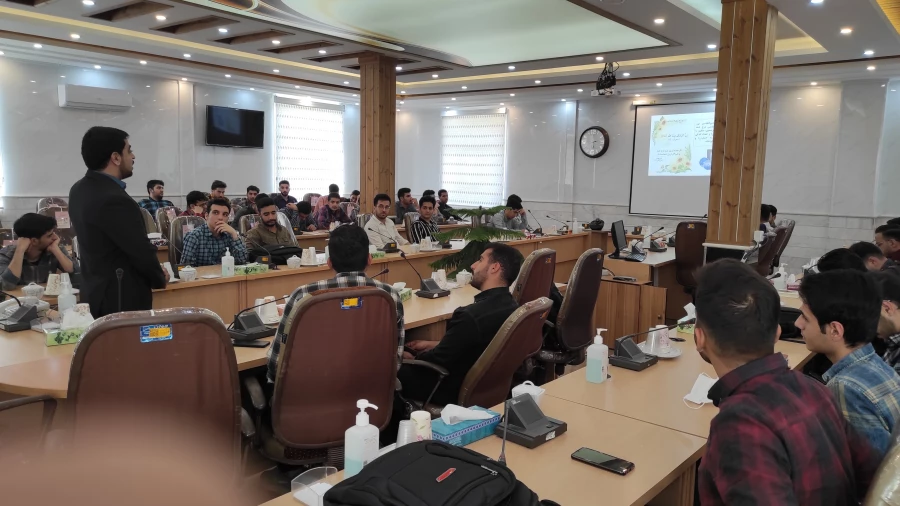 کارگاه آموزشی درآمدی بر سبک زندگی دینی در دنیای مدرن ( و پاسخ به شبهات) 10