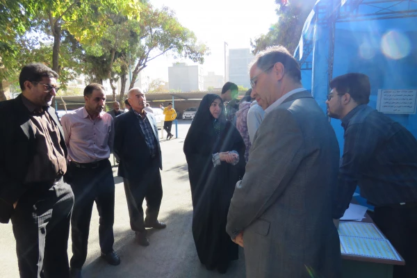 بازدیدمدیرکل فرهنگی دانشگاه فرهنگیان از روند ثبت نام دانشجویان نوورود استان مرکزی
 2