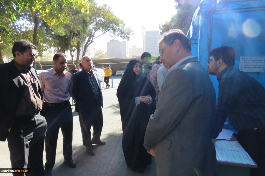 بازدیدمدیرکل فرهنگی دانشگاه فرهنگیان از روند ثبت نام دانشجویان نوورود استان مرکزی
 2