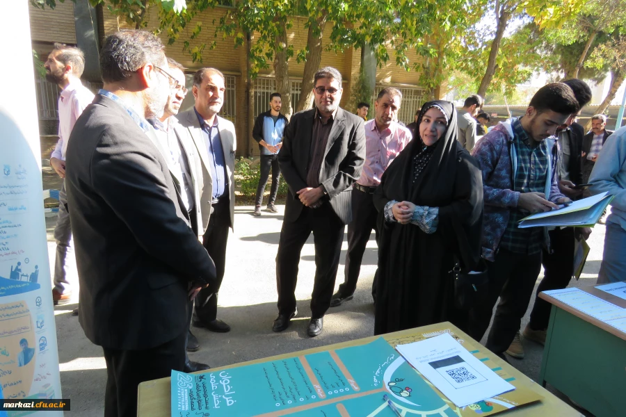 بازدیدمدیرکل فرهنگی دانشگاه فرهنگیان از روند ثبت نام دانشجویان نوورود استان مرکزی
 3