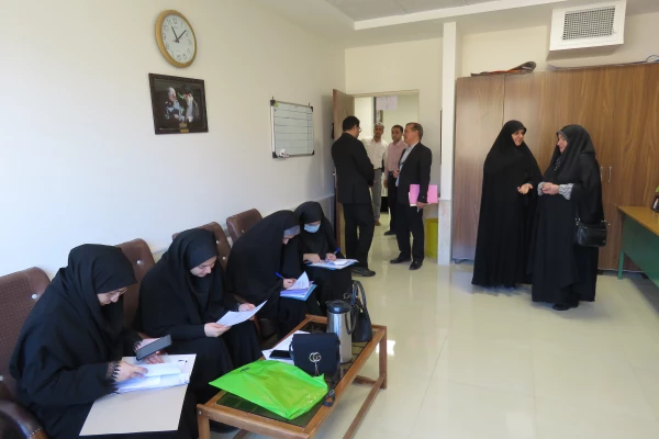 بازدیدمدیرکل فرهنگی دانشگاه فرهنگیان از روند ثبت نام دانشجویان نوورود استان مرکزی
 12