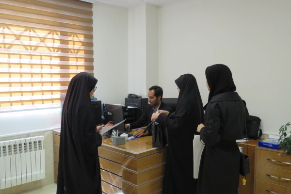 بازدیدمدیرکل فرهنگی دانشگاه فرهنگیان از روند ثبت نام دانشجویان نوورود استان مرکزی
 14