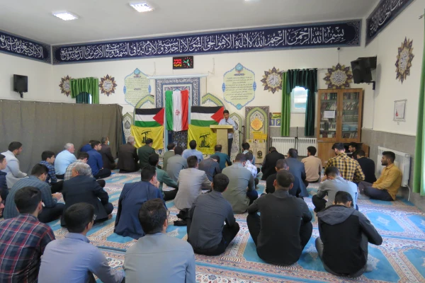 مراسم روضه و توسل به نیت نصرت الهی برای مردم غزه در پردیس شهیدباهنر برگزار شد 3