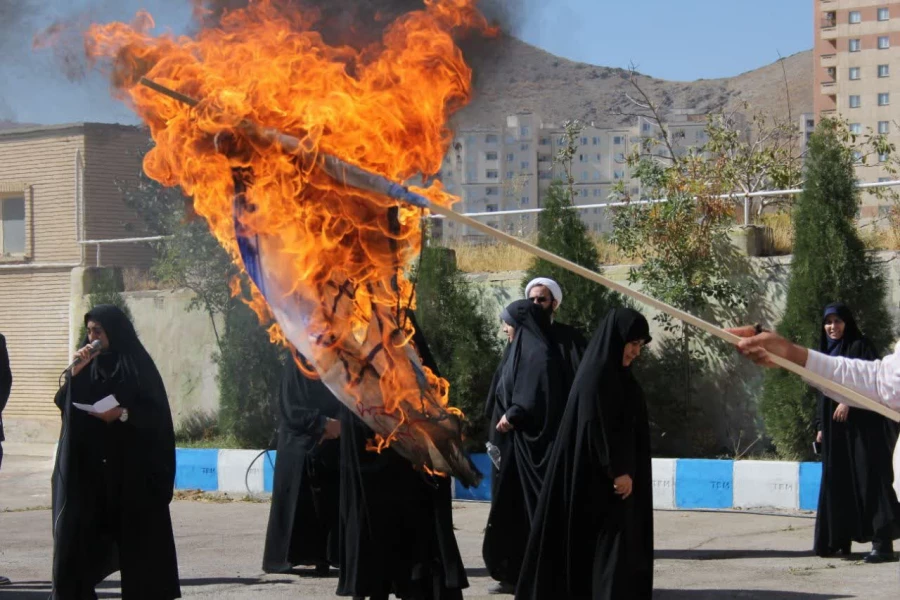 تجمع دانشجویان پردیس زینب کبری (س) در محکومیت جنایات رژیم صهیونیستی 5