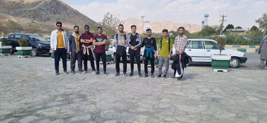 کوه پیمایی دانشجویان دانشگاه فرهنگیان استان مرکزی  به مناسبت هفته تربیت بدنی برگزار شد 3