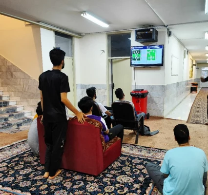 مسابقات pes به مناسبت هفته تربیت بدنی در پردیس شهیدباهنر برگزار شد 2