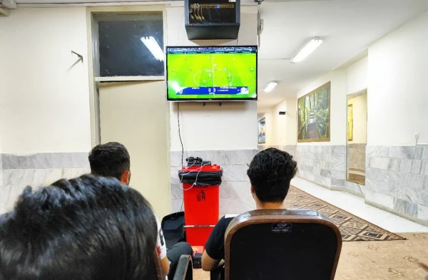 مسابقات pes به مناسبت هفته تربیت بدنی در پردیس شهیدباهنر برگزار شد 4