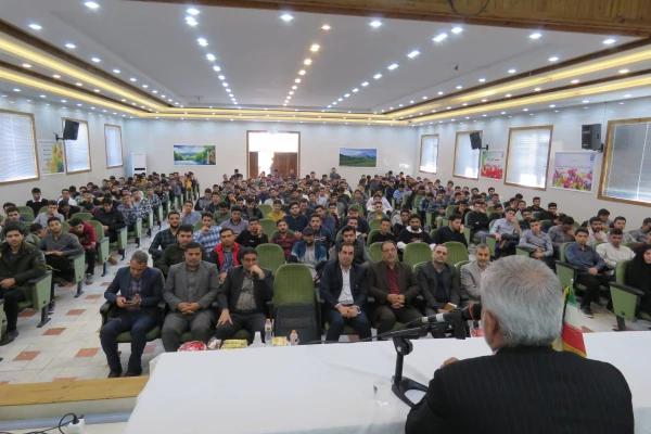 آیین استقبال از دانشجویان جدید الورود 1402 
 5