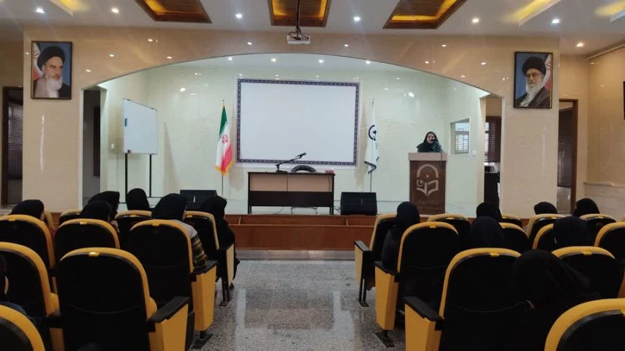 کارگاه مشاوره  آشنایی با دانشگاه فرهنگیان دانش آموزان تیزهوشان دخترانه ناحیه 2 اراک
 5