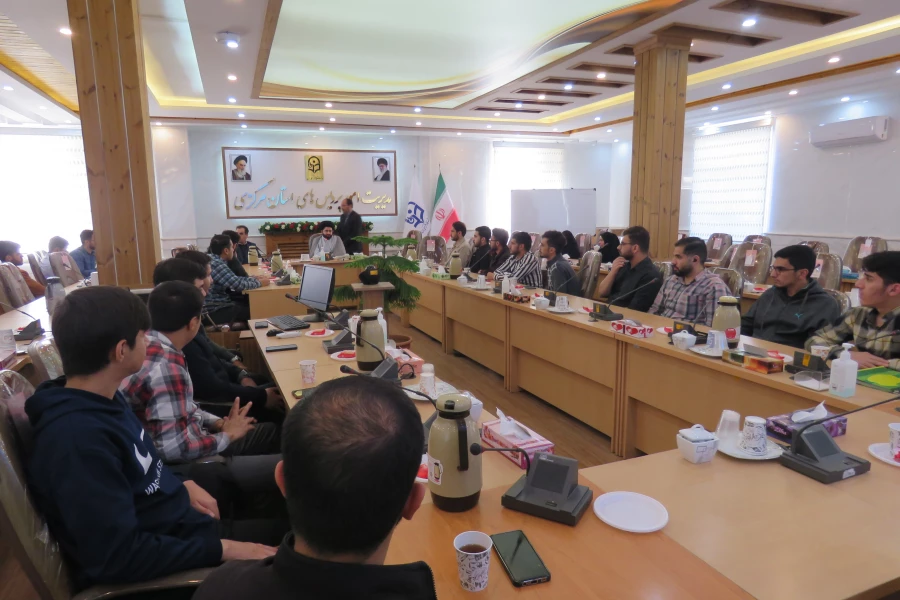 جلسه تبیینی طرح ولایت زیر نظر موسسه امام خمینی باحضور دانشجویان 3