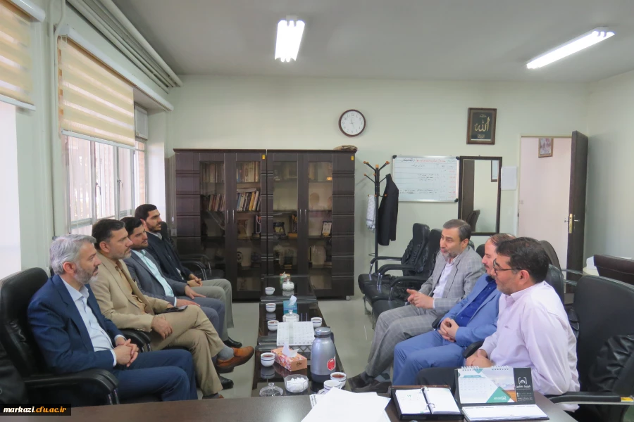 دیدار مدیر آموزش و پرورش ناحیه یک اراک با سرپرست دانشگاه فرهنگیان استان 2