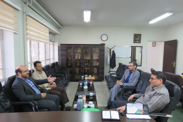 دیدار مدیرکل کانون پرورش فکری و رئیس دانشگاه فرهنگیان استان مرکزی 4