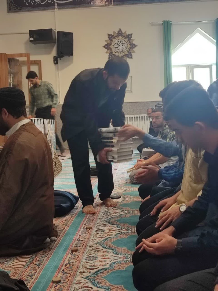 برگزاری کرسی تلاوت 8